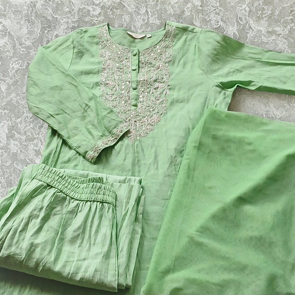 Indian Bollywood Embroidered Kurta with Duppata And Pants - Three Piece Outfit